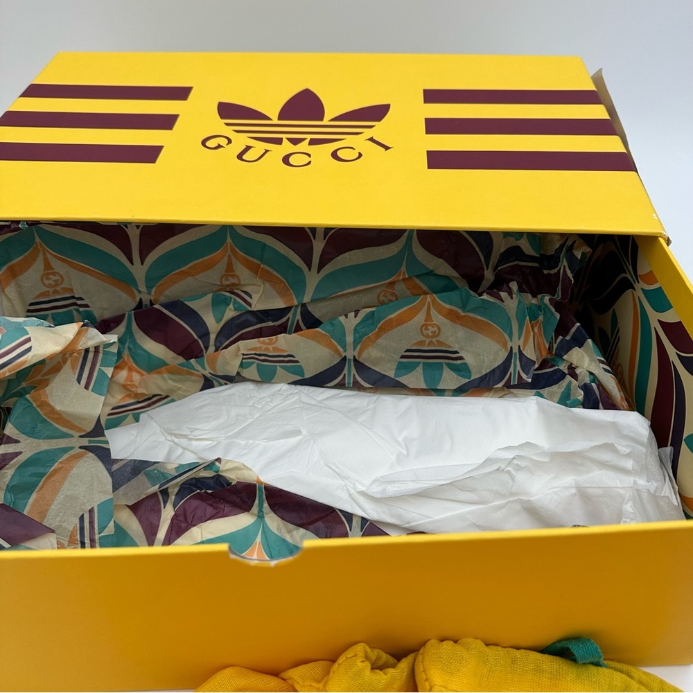 NOT AVAILABLE Gucci X Adidas Slides - Picture 4 of 4